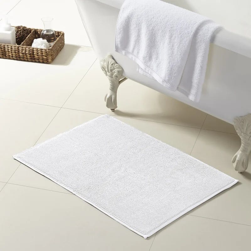 Luxurious White 100% Cotton Reversible Bath Rug