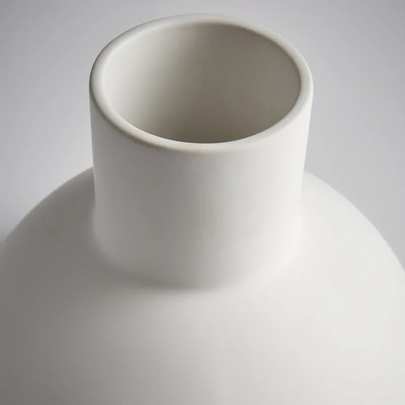 Purezza Matte White Ceramic Tulip Table Vase