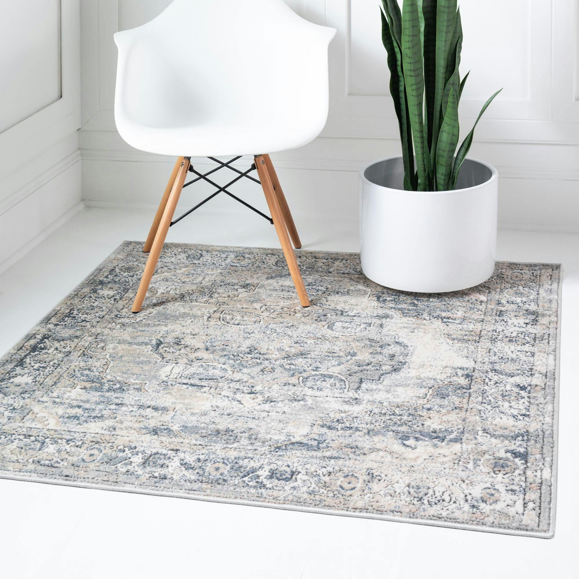 Portland Square Gray 4'1" Synthetic Easy-Care Rug