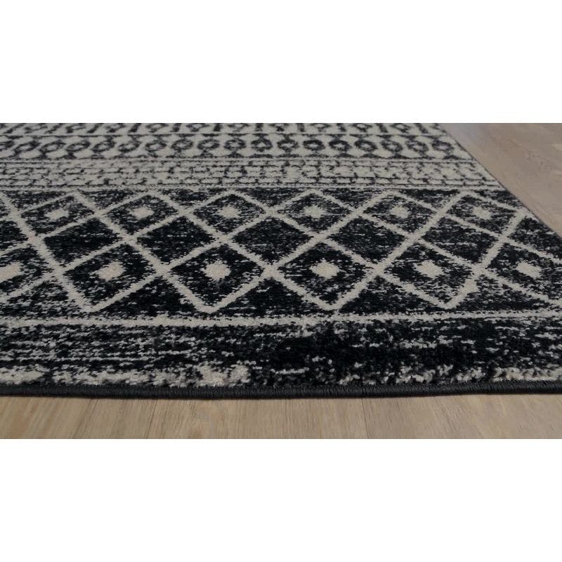 Reversible Gray 32" Synthetic Spot & Stain-Resistant Rug