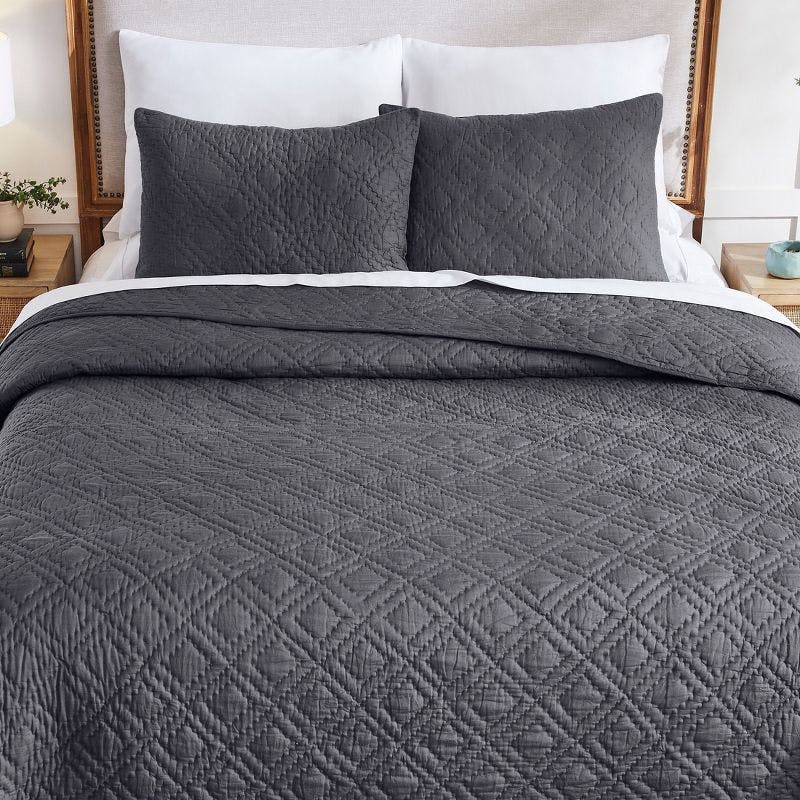 Charcoal Diamond Hand-Quilted 100% Cotton Twin Quilt Set