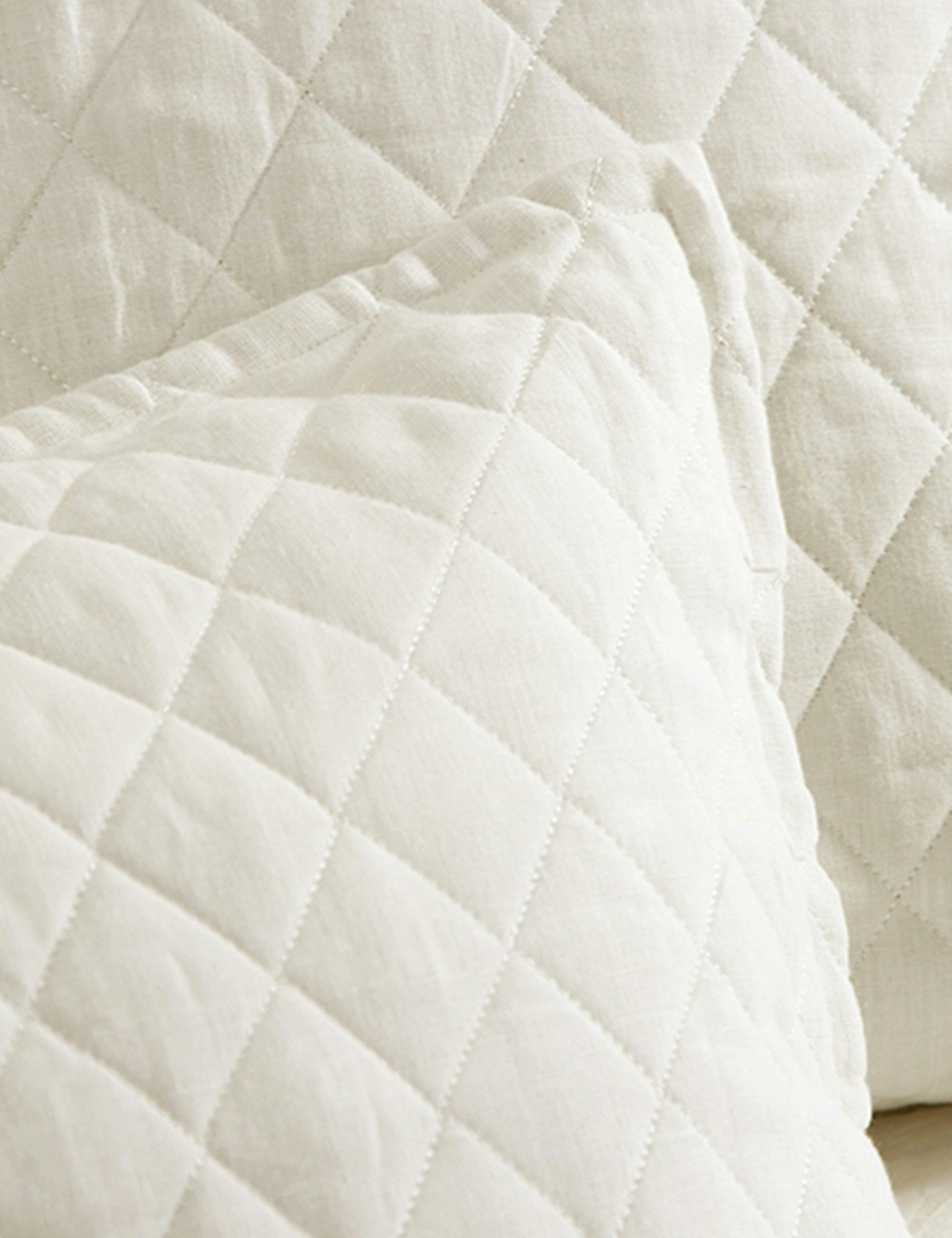 Hampton Quilted Standard Sham in Cream - Organic Linen