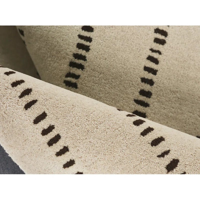 Elysian Ivory Hand-Tufted Wool Rug - 3'6" x 5'6"