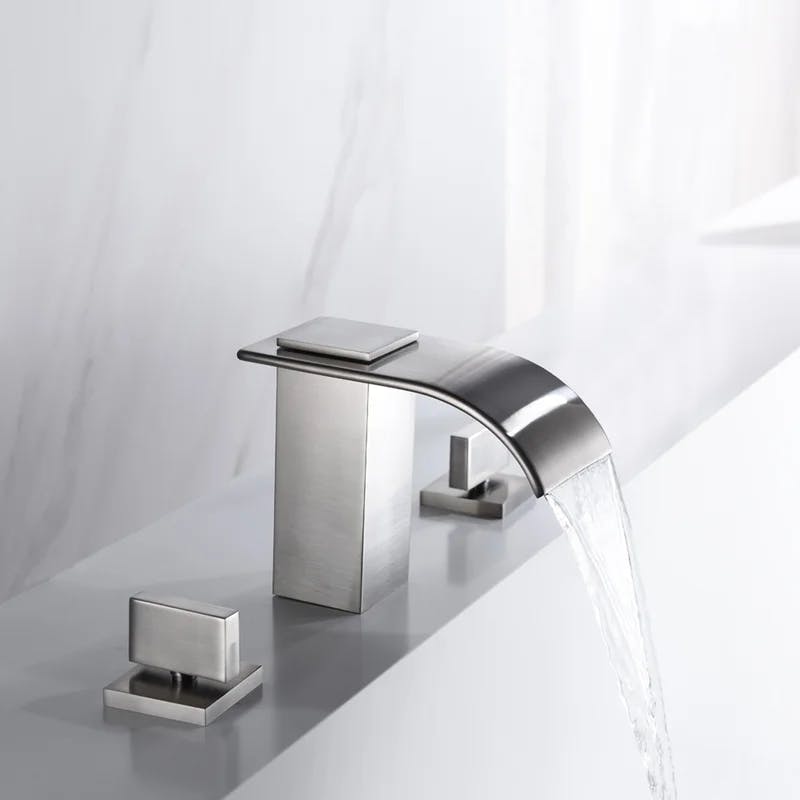 Elegant Brushed Nickel High Flow Roman Tub Faucet with Dual Zinc Handles
