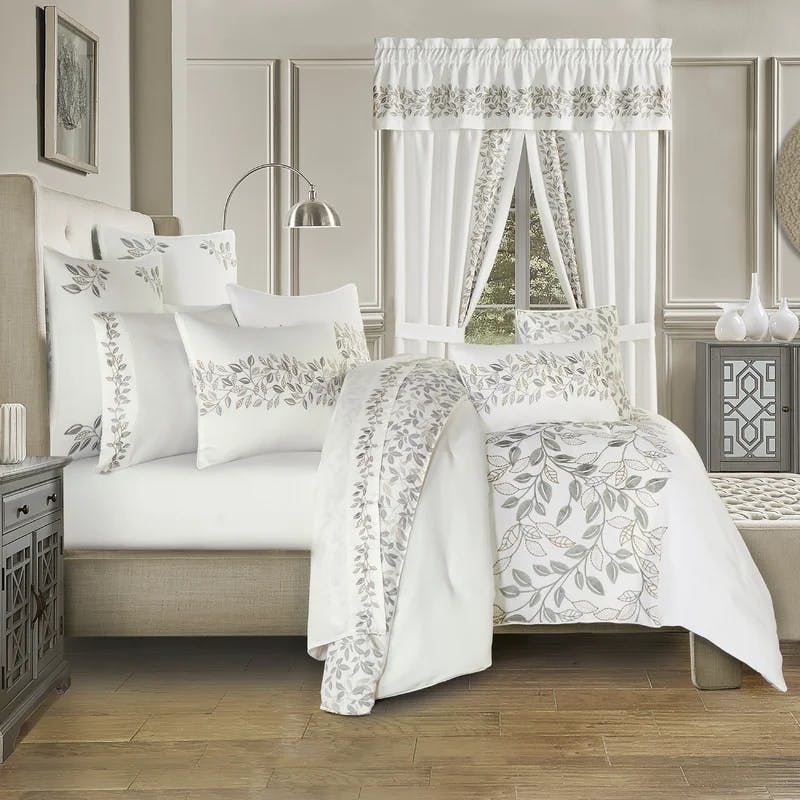 Laurel Embroidered Full/Queen Comforter Set in Soft White