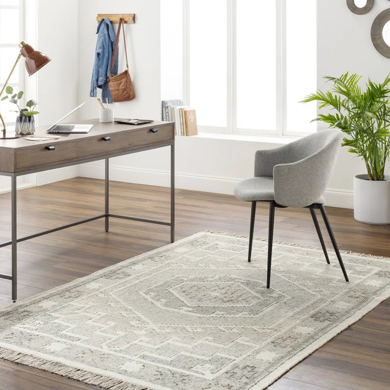 Valerie Hand-Woven Gray Wool 9' x 12' Easy-Care Area Rug