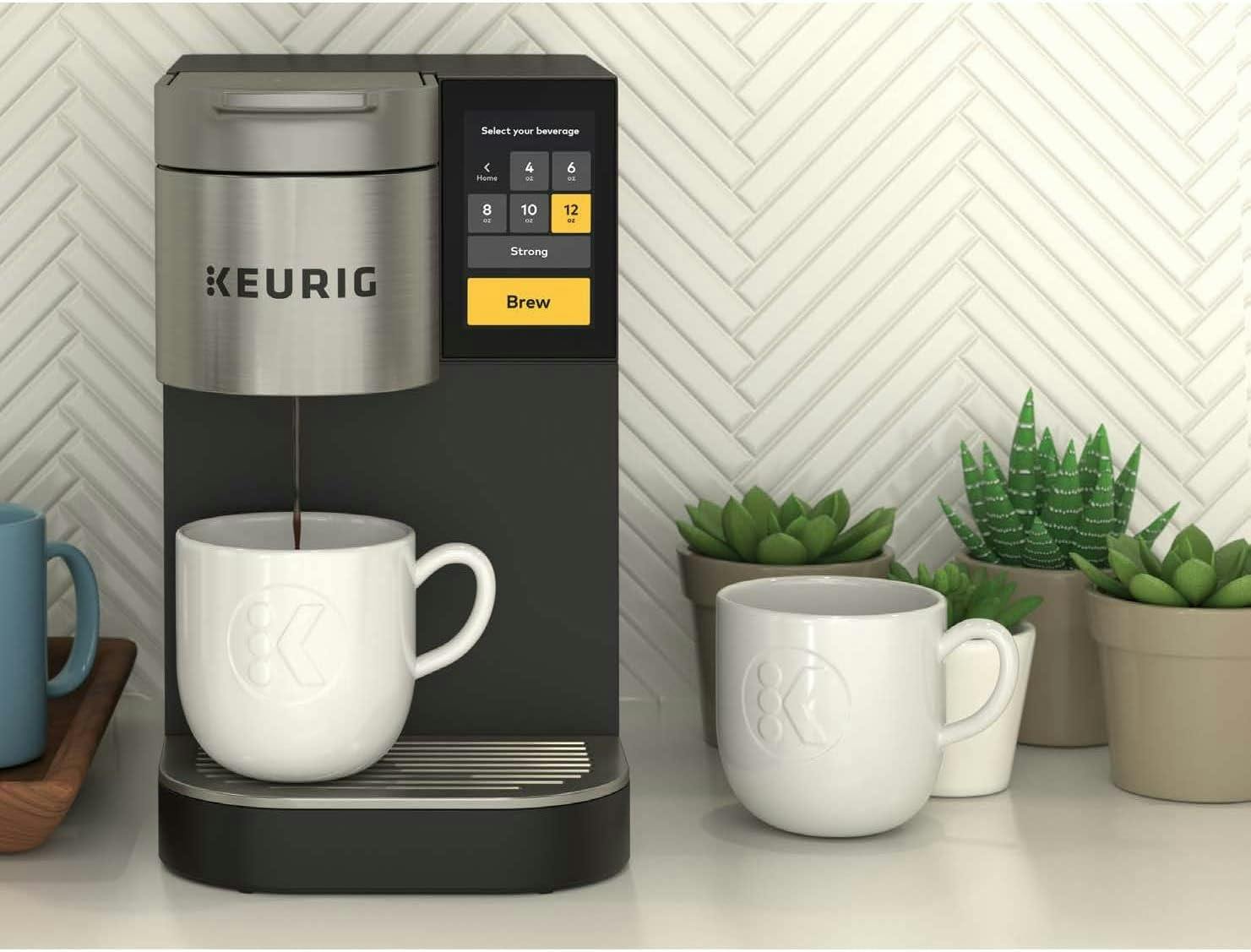 Modern Commercial 5-Cup Programmable Coffeemaker in Black and Silver