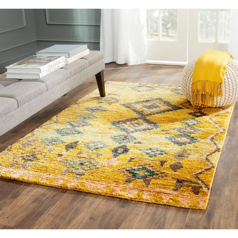 Bohemian Gold & Ivory Hand-Knotted Wool-Blend 4'x6' Area Rug