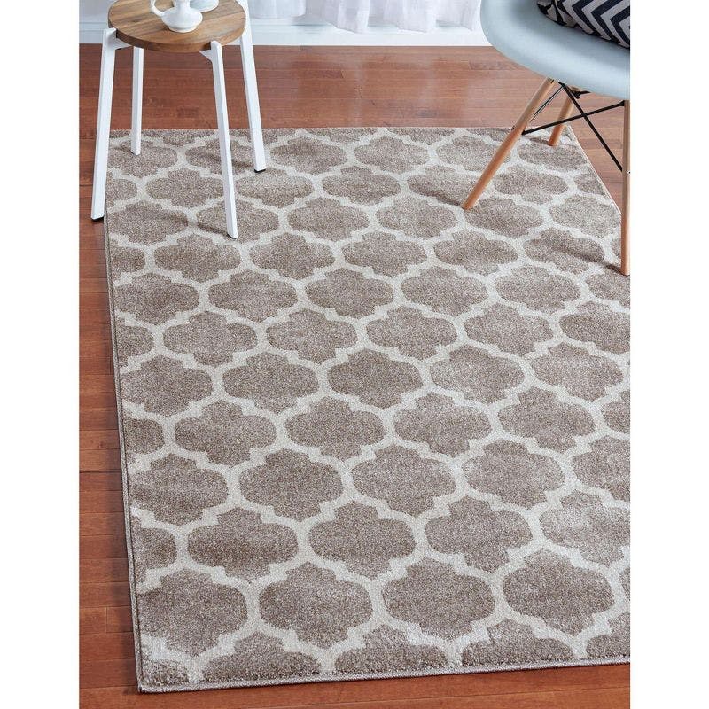 Light Brown Trellis 8'x11' Easy-Care Synthetic Area Rug