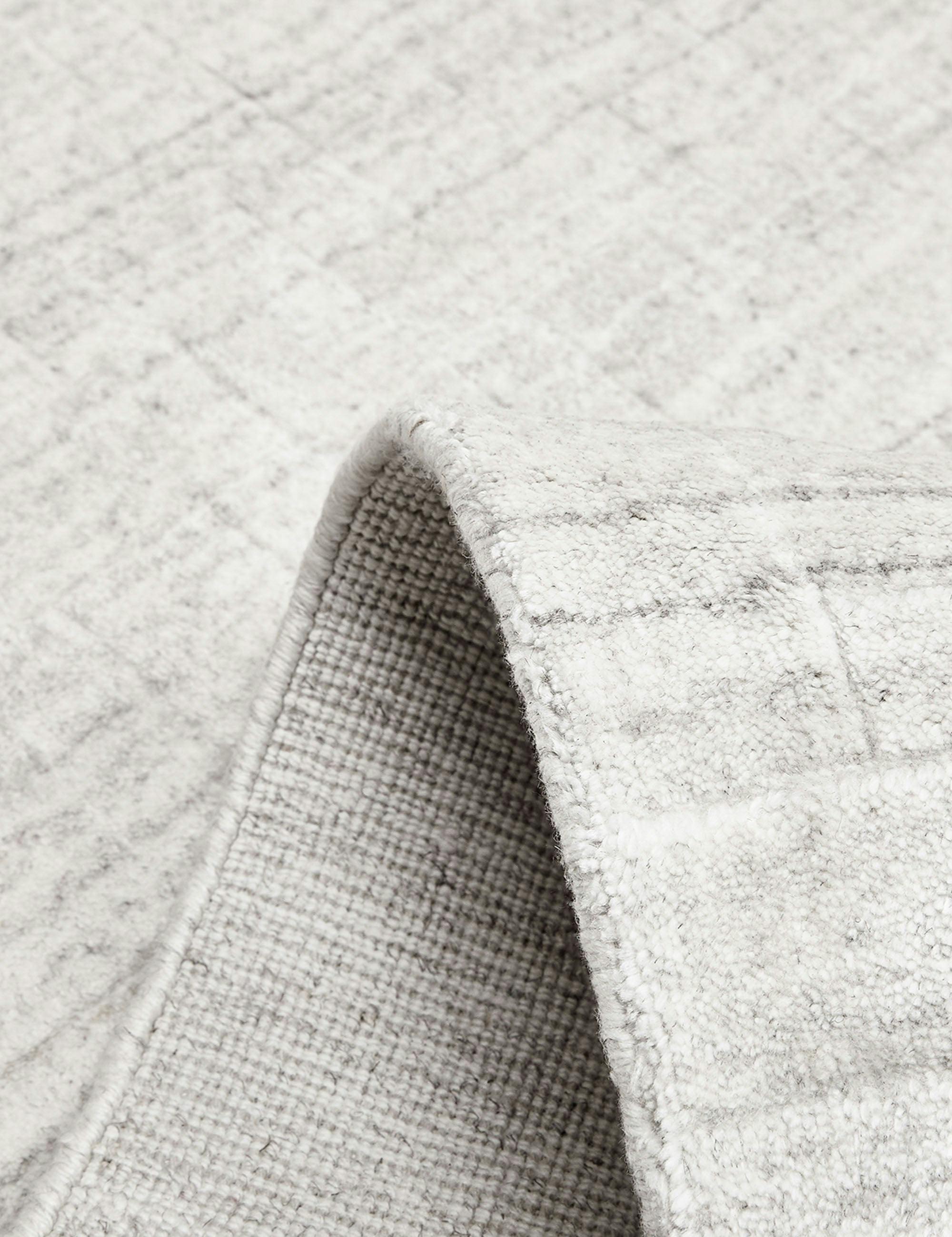 Handcrafted Gray Wool-Blend Rectangular Rug, 10' x 14'