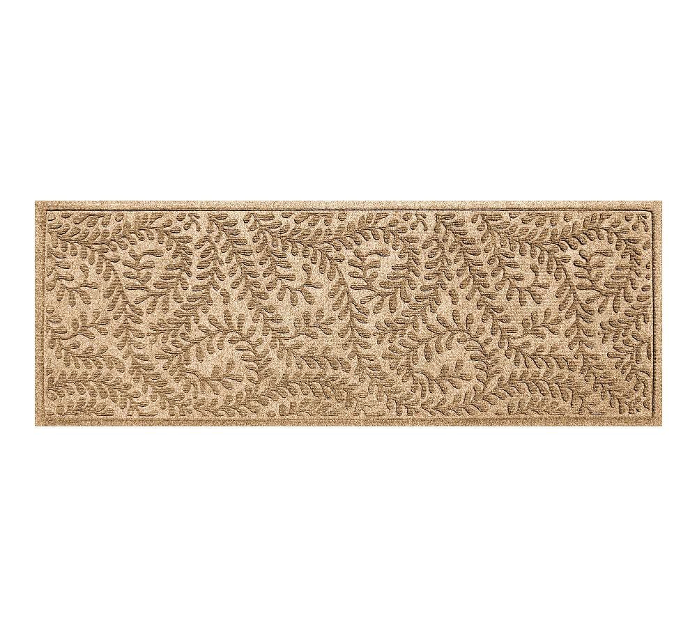 Eco-Friendly Boxwood Leaf Pattern 25" Outdoor Doormat
