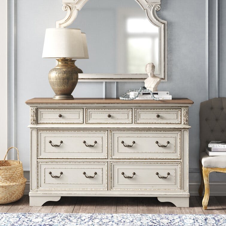 Realyn French Country 7-Drawer Chipped White Dresser