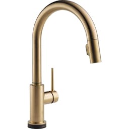 Trinsic Pull Down Single Handle Kitchen Faucet with MagnaTite® and Diamond Seal Technology