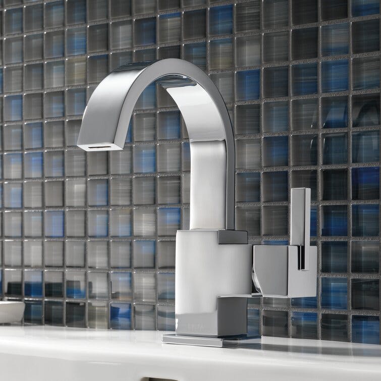 Vero Single Hole Bathroom Faucet with Drain Assembly