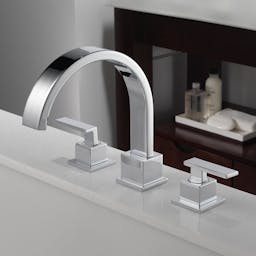 Vero Double Handle Deck Mounted Roman Tub Faucet Trim