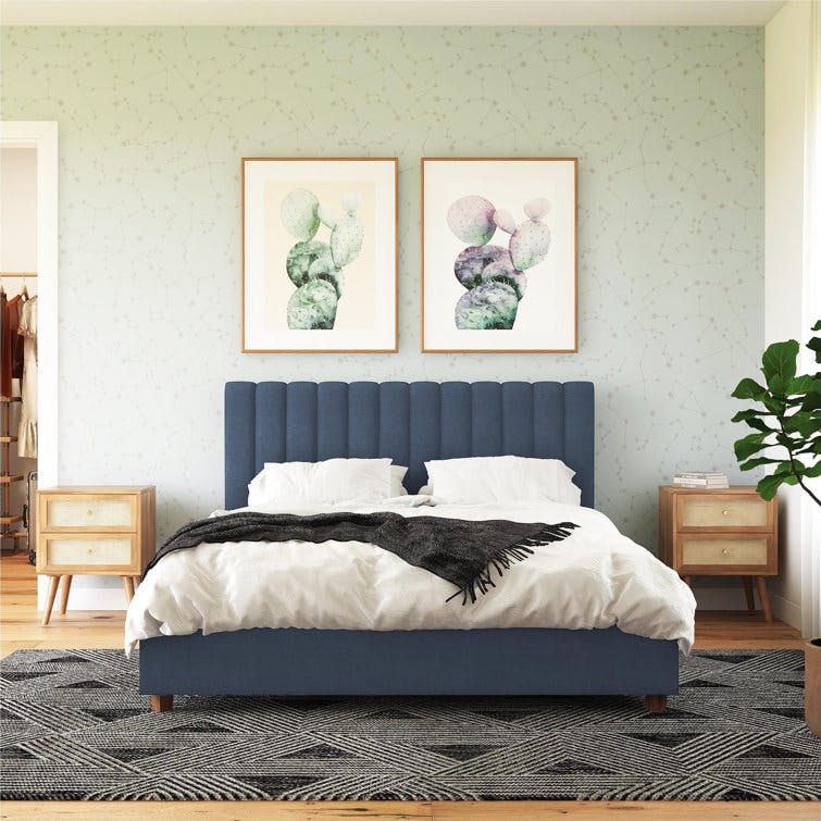Brittany Queen Blue Linen Tufted Upholstered Bed