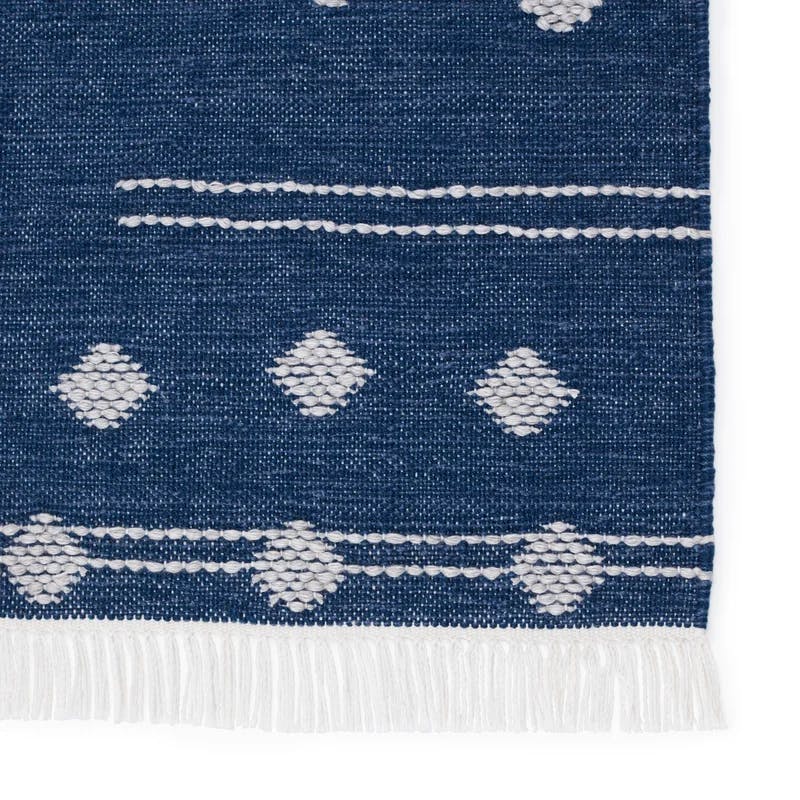 Calli Moroccan-Inspired 4'x6' Blue and White Flatweave Area Rug