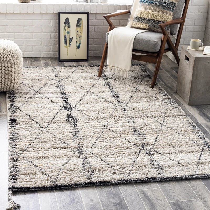 Modern Geometric Hand-Knotted 5' x 7' Gray Synthetic Area Rug