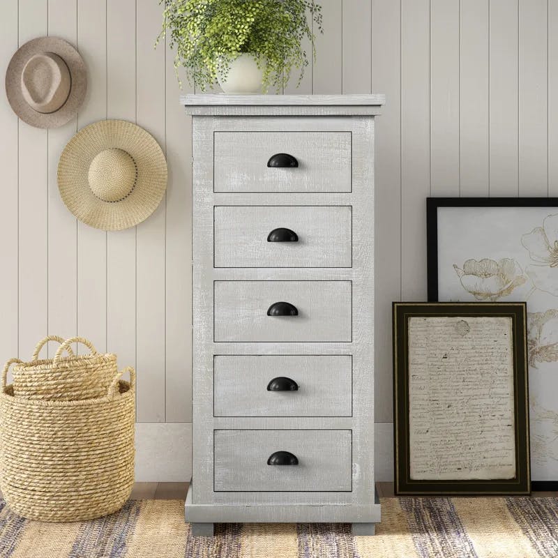 Farmhouse Gray Chalk Solid Pine 5-Drawer Lingerie Chest