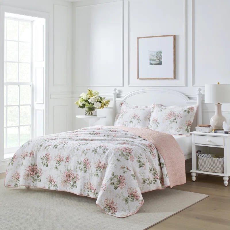 Blush Cotton Reversible Full Quilt Set with Floral Pattern