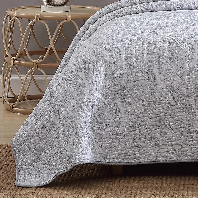 Reversible Gray Cotton Twin Quilt Set with Fern Design