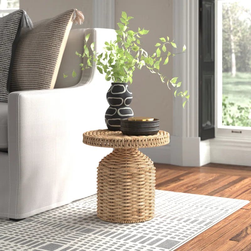 Luna Natural Light Tone Round Water Hyacinth End Table