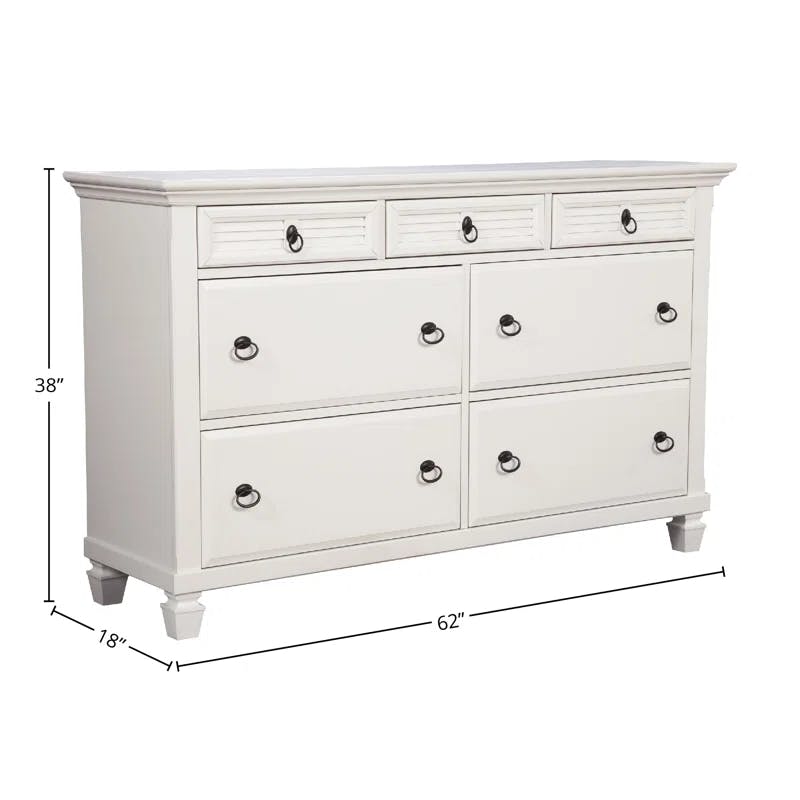 Winchester Transitional White Pine 7-Drawer Horizontal Dresser
