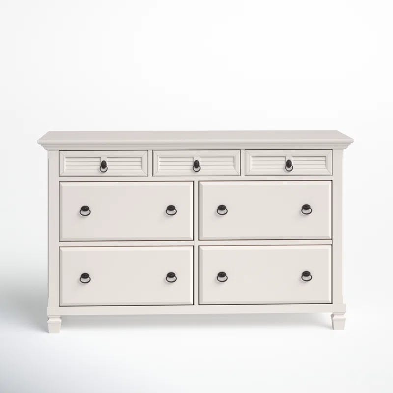 Winchester Transitional White Pine 7-Drawer Horizontal Dresser
