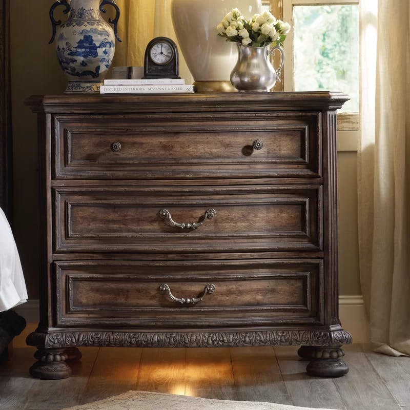 Traditional Walnut 3-Drawer Medium Wood Dresser