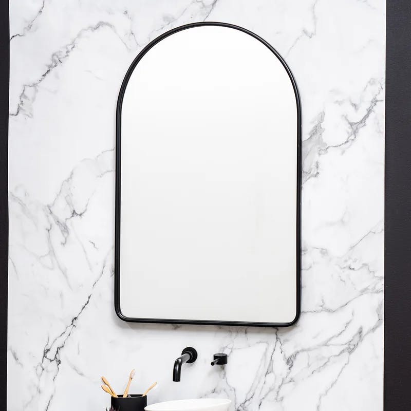 Elegant Rectangular Wall Mirror with Gold Metal Frame