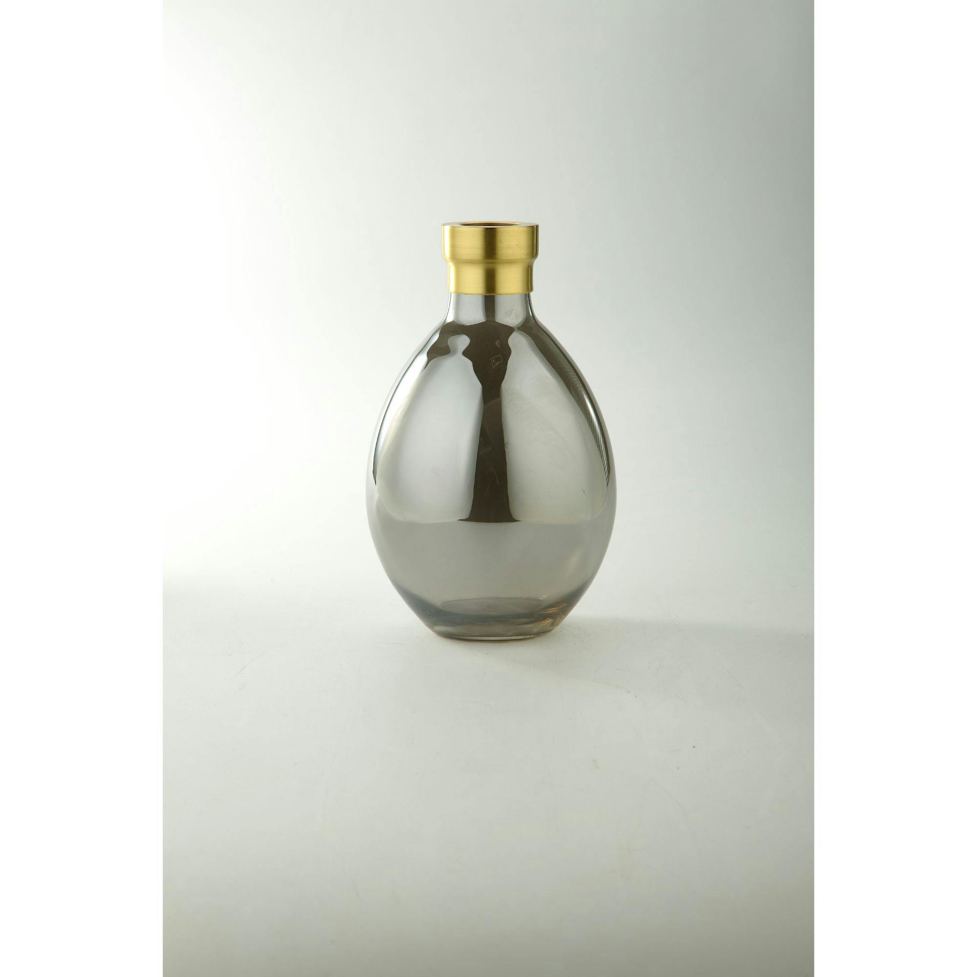 Elegant 10" Hand Blown Clear and Gold Glass Vase