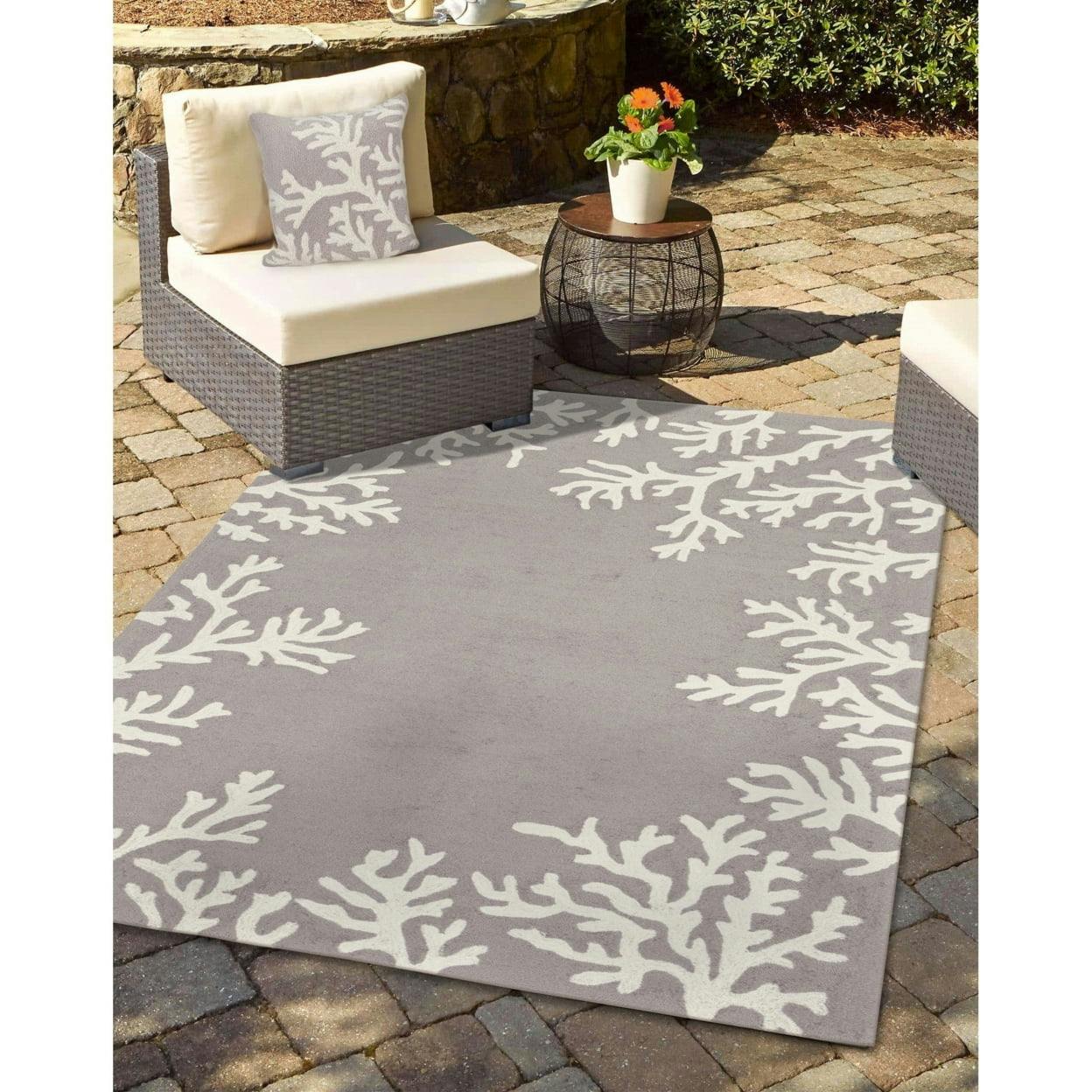 Coral Motif Silver Border 8'3" x 11'6" Hand-Tufted Outdoor Rug