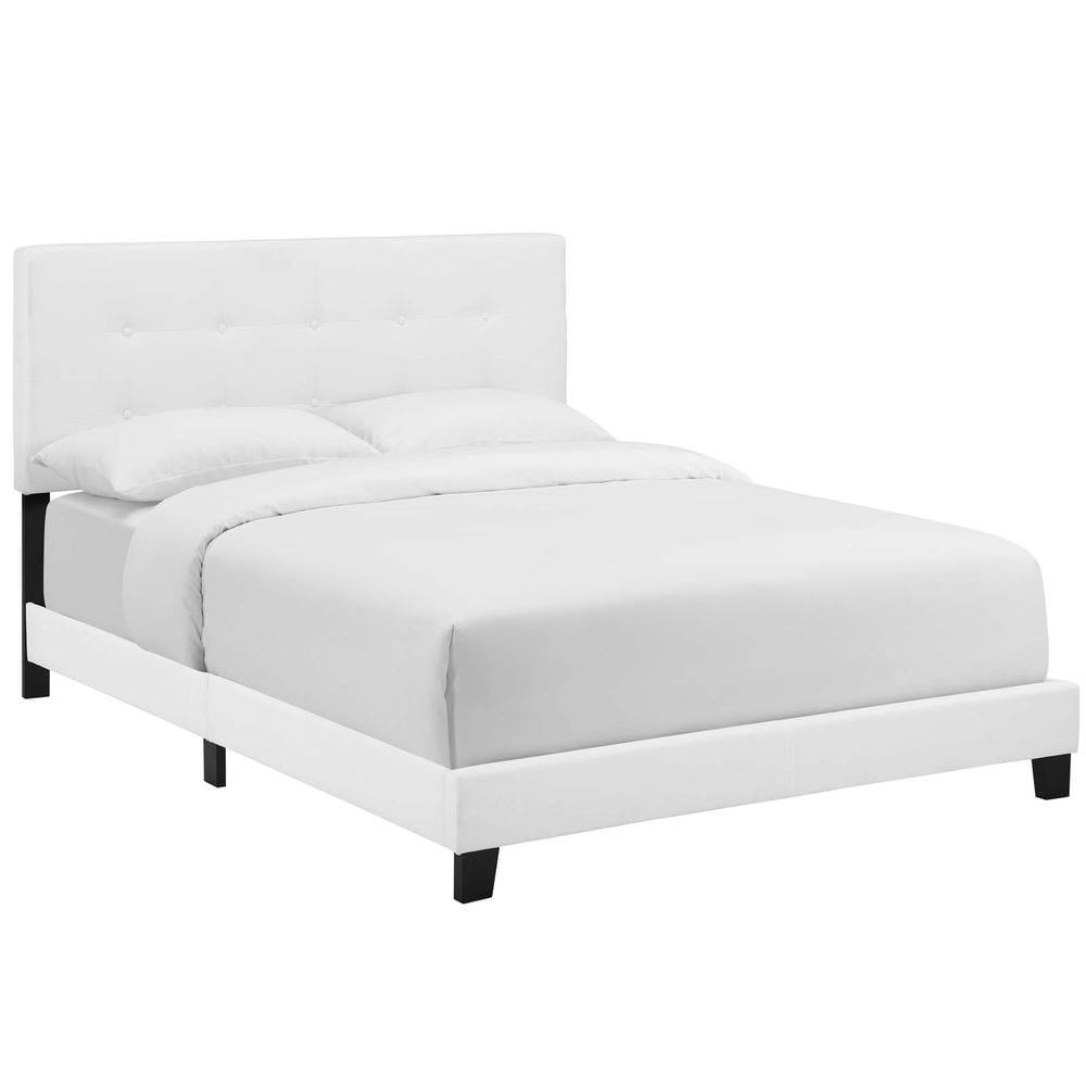 Elegant Queen Velvet Upholstered Platform Bed with Tufted Headboard