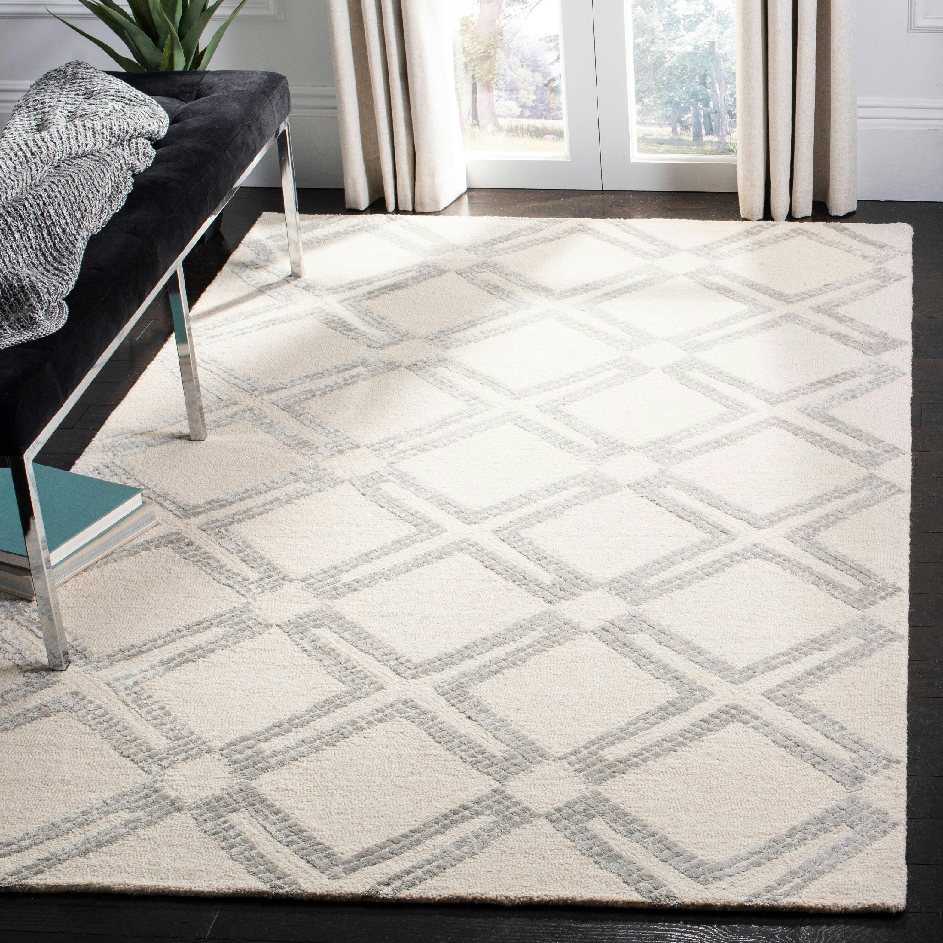 Handmade Ivory and Silver Tufted Wool-Viscose Square Area Rug 8' x 10'