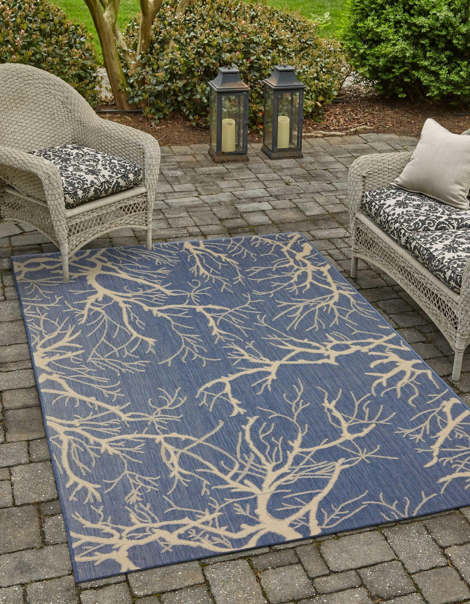 Reversible Blue Synthetic 4' x 6' Easy-Care Outdoor Rug