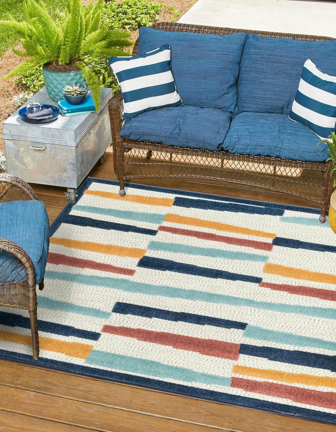 Belize Ivory Square Outdoor Rug with Geometric Patterns 5' 3"