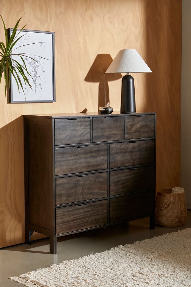 Transitional Walnut Brown 9-Drawer Dresser with Dovetail Drawers