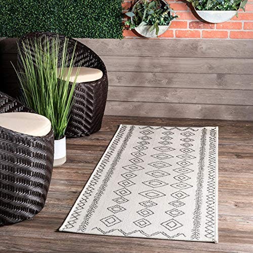 Reversible Ivory Moroccan Spot Rectangular Area Rug - 29x4 Inches