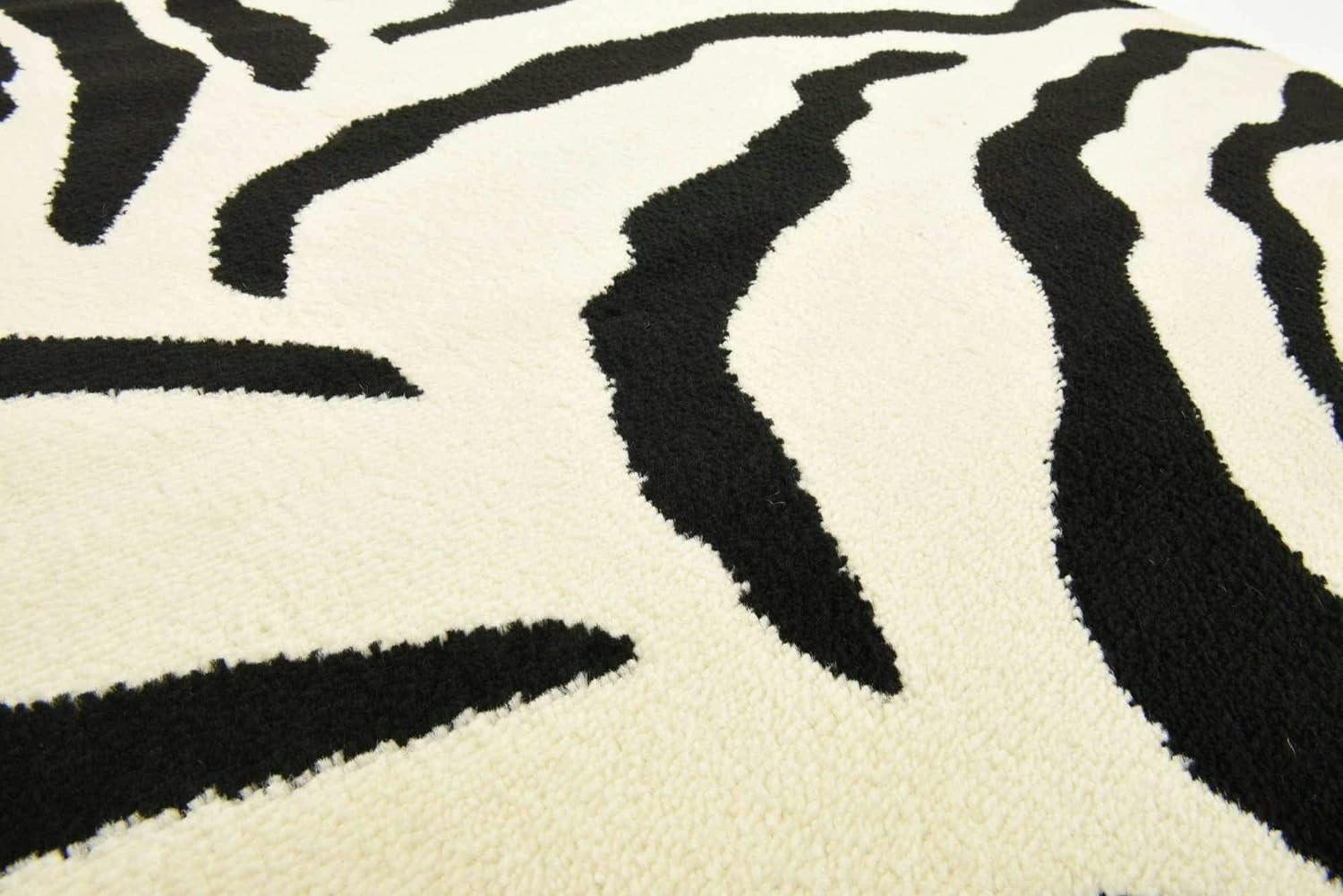Safari Charm Round Ivory & Black Zebra Print Area Rug, 4' Diameter