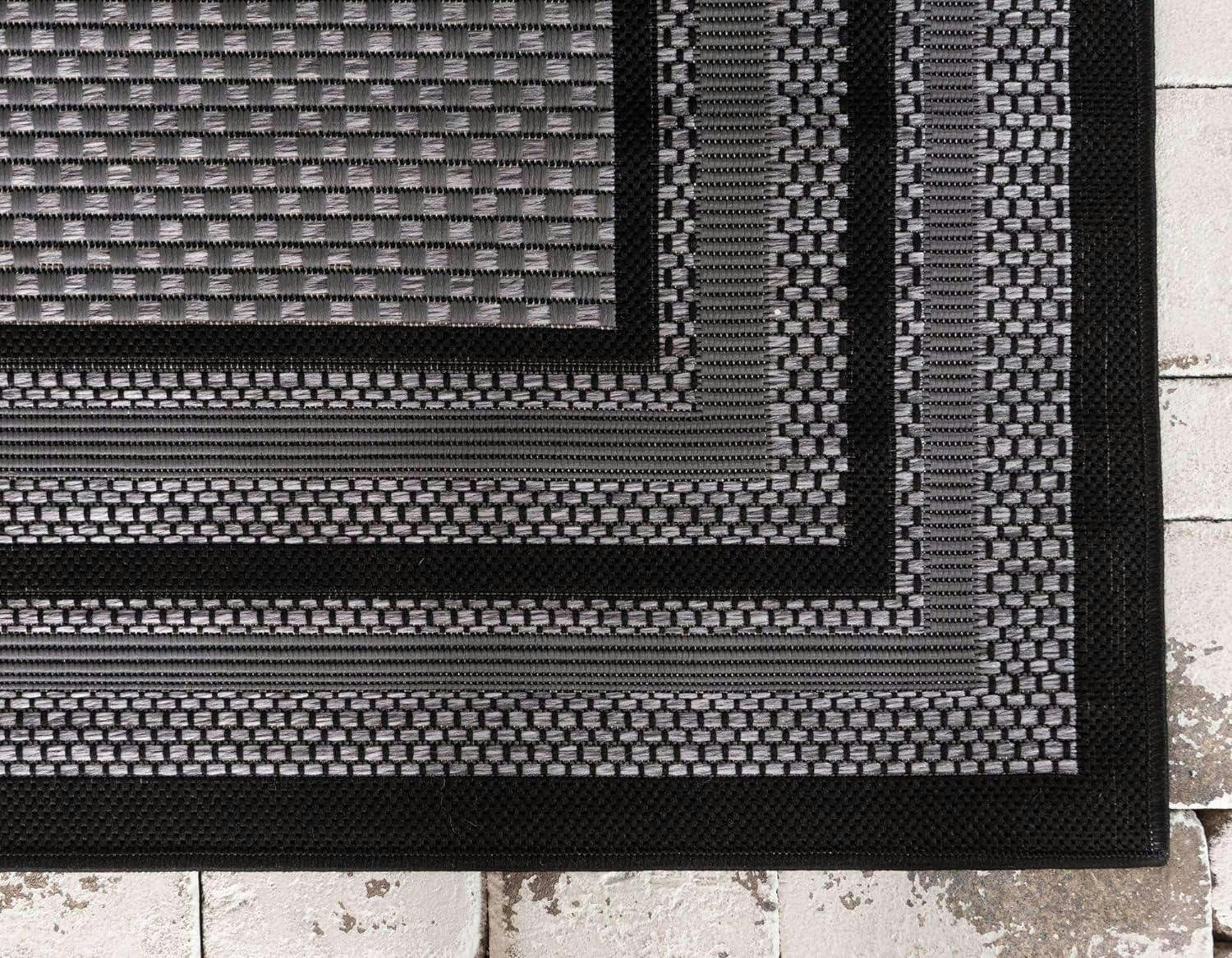 Versatile Gray Outdoor 3'3" x 5'1" Rectangular Synthetic Rug