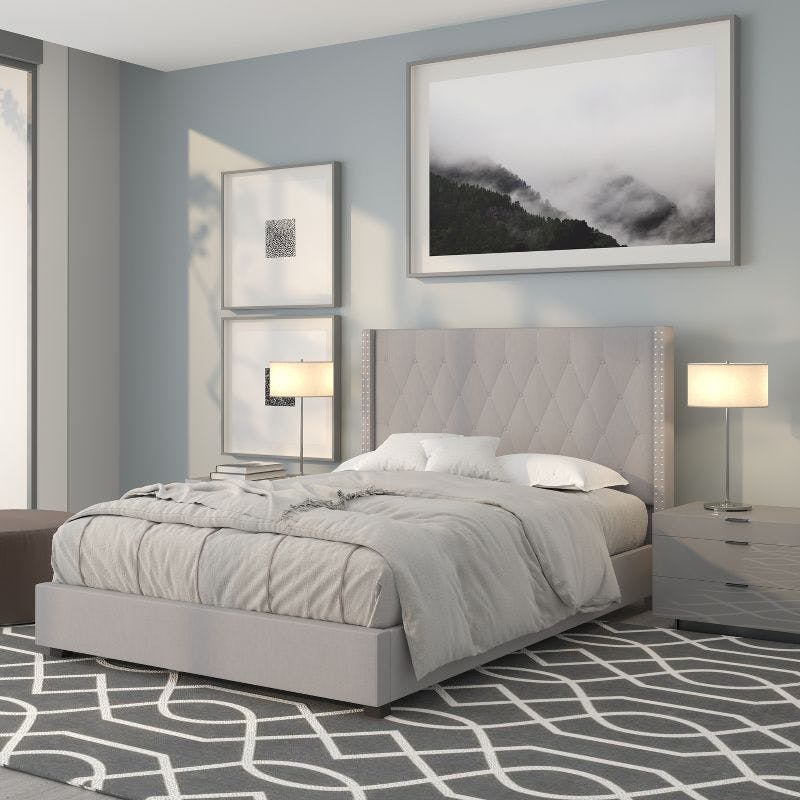 Riverdale Light Gray Full-Size Tufted Nailhead Trim Upholstered Bed