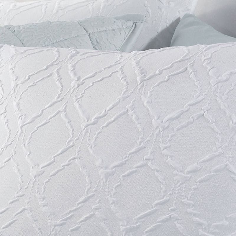 Elegant Ogee Microsculpt Twin Comforter Set in Organic White Microfiber