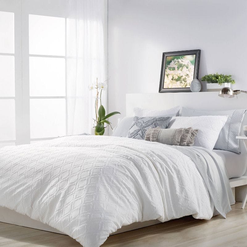 Elegant Organic White Microfiber King Comforter Set with Ogee Design