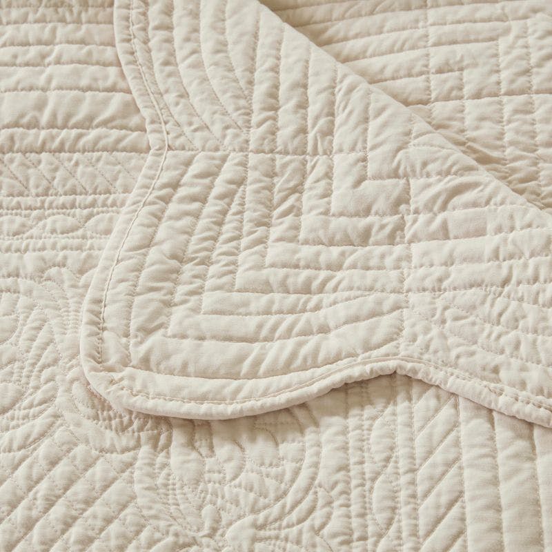 Marino Ivory Cream 60"x72" Quilted Throw with Scalloped Edges