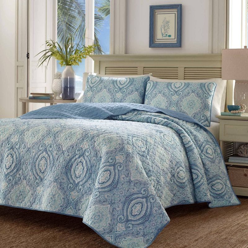 Caribbean Blue Cotton Twin Quilt Set with Reversible Design