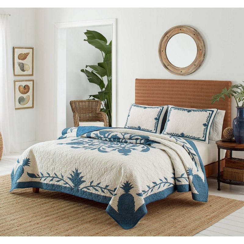 Aloha Pineapple King-Size Reversible Blue Cotton Quilt Set
