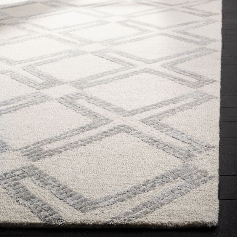 Handmade Ivory and Silver Tufted Wool-Viscose Square Area Rug 8' x 10'