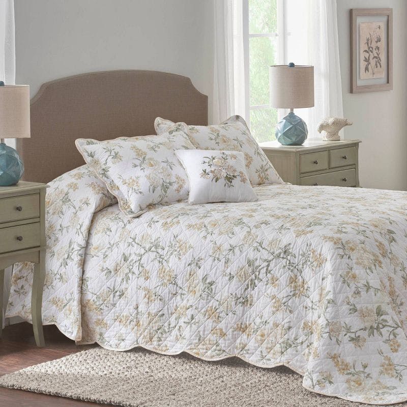 Elegant White Cotton Reversible Queen Bedspread with Floral Print