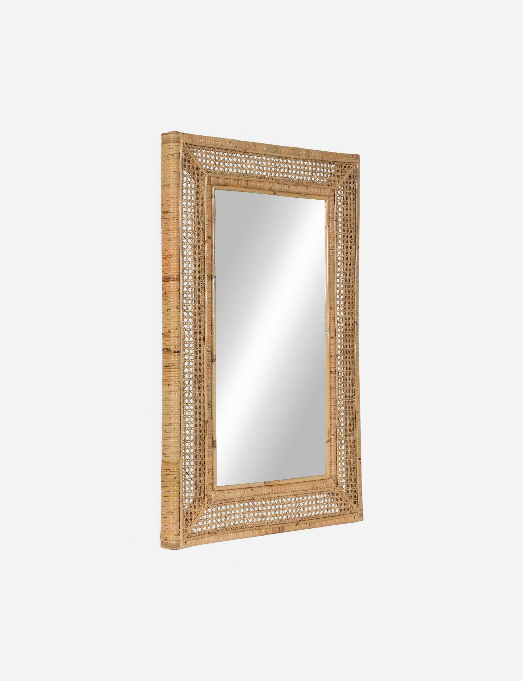 Therese Mirror
